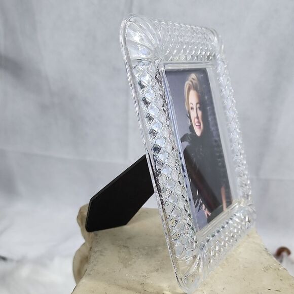 Elegant 7 1/2" X 6" Photo Frame - Picture 6 of 7